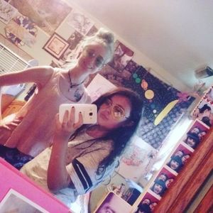 Meet your Posher, Ellie